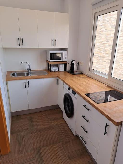 Ferienwohnung La Terrasse Des Amis Arinaga Exterior foto